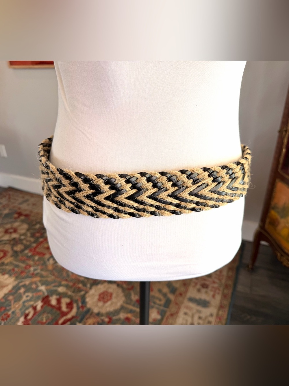 Braided Straw Waist Belt with Round Bamboo Buckle - Black & Natural - Picture 5 of 7